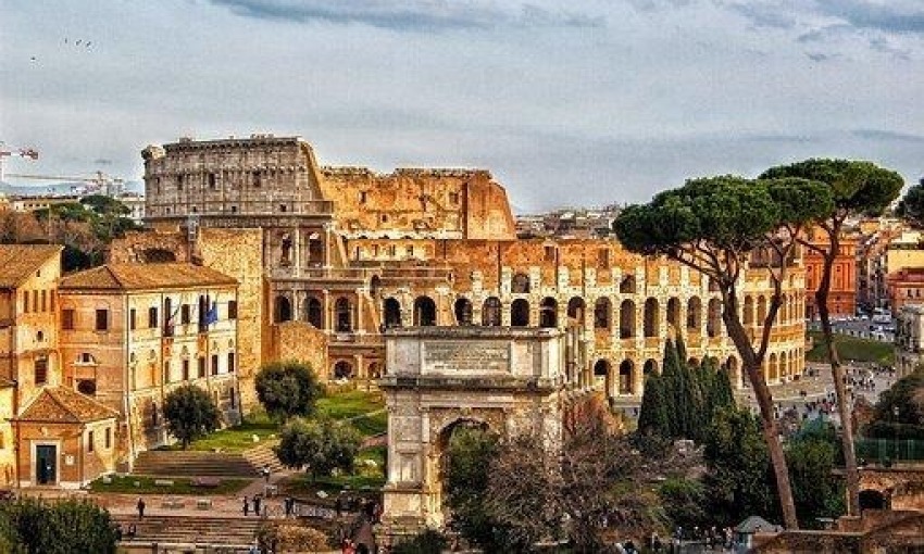 Roma non è stata costruita in un giorno, ma posavano mattoni ogni ora